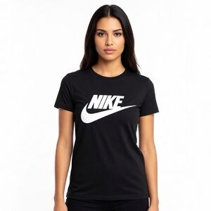 NWOT- Nike Black Logo Graphic Tee Shirt | Size S 🖤